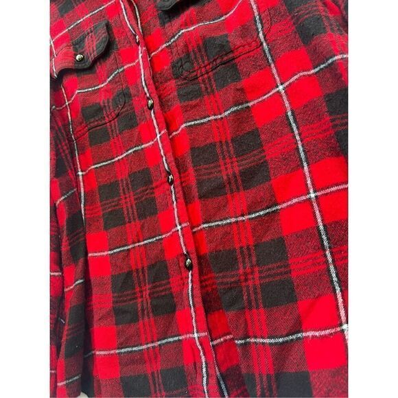 Chaps Red And Black Plaid Button Up Shirt Woman’s Large - Picture 3 of 8